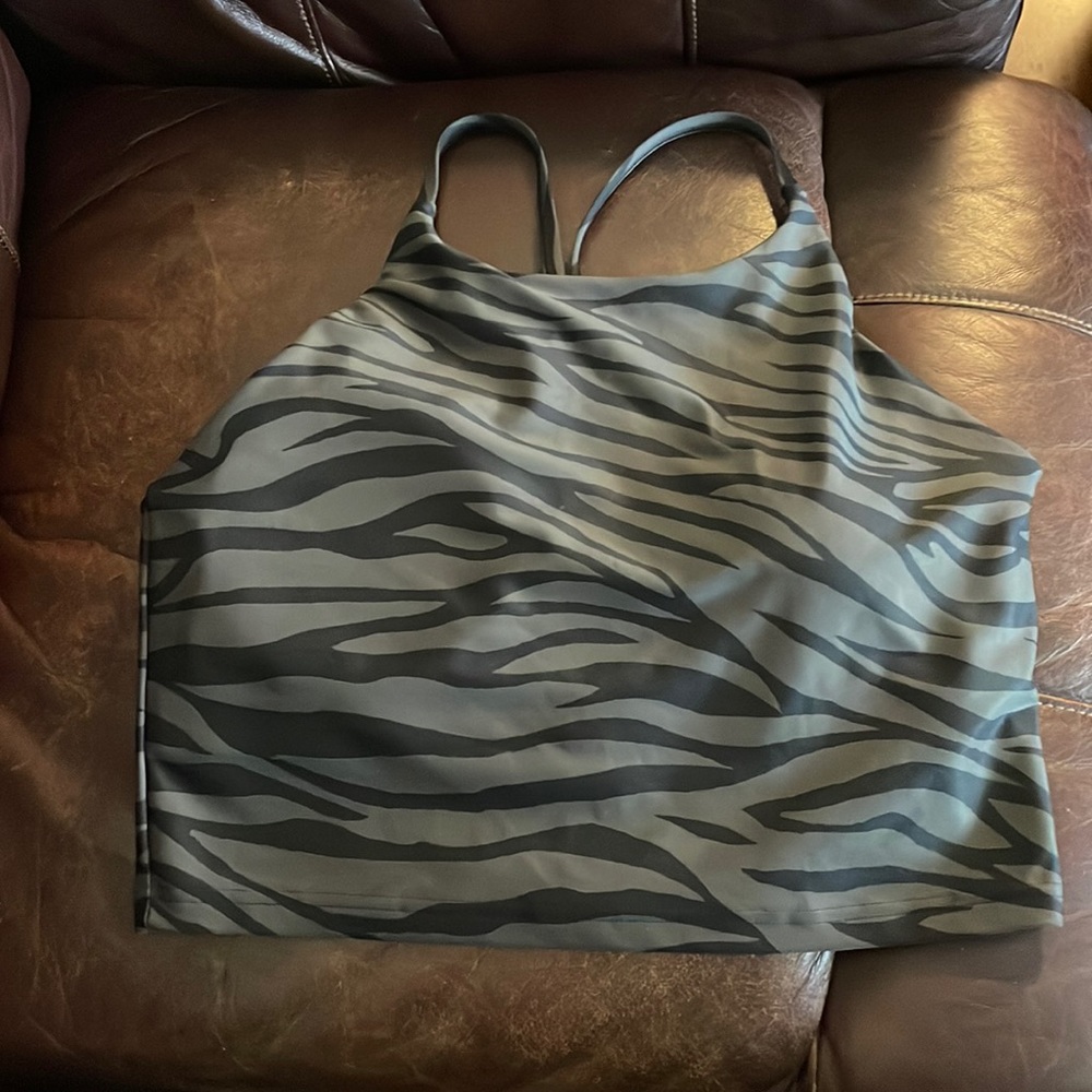 Old navy workout crop top